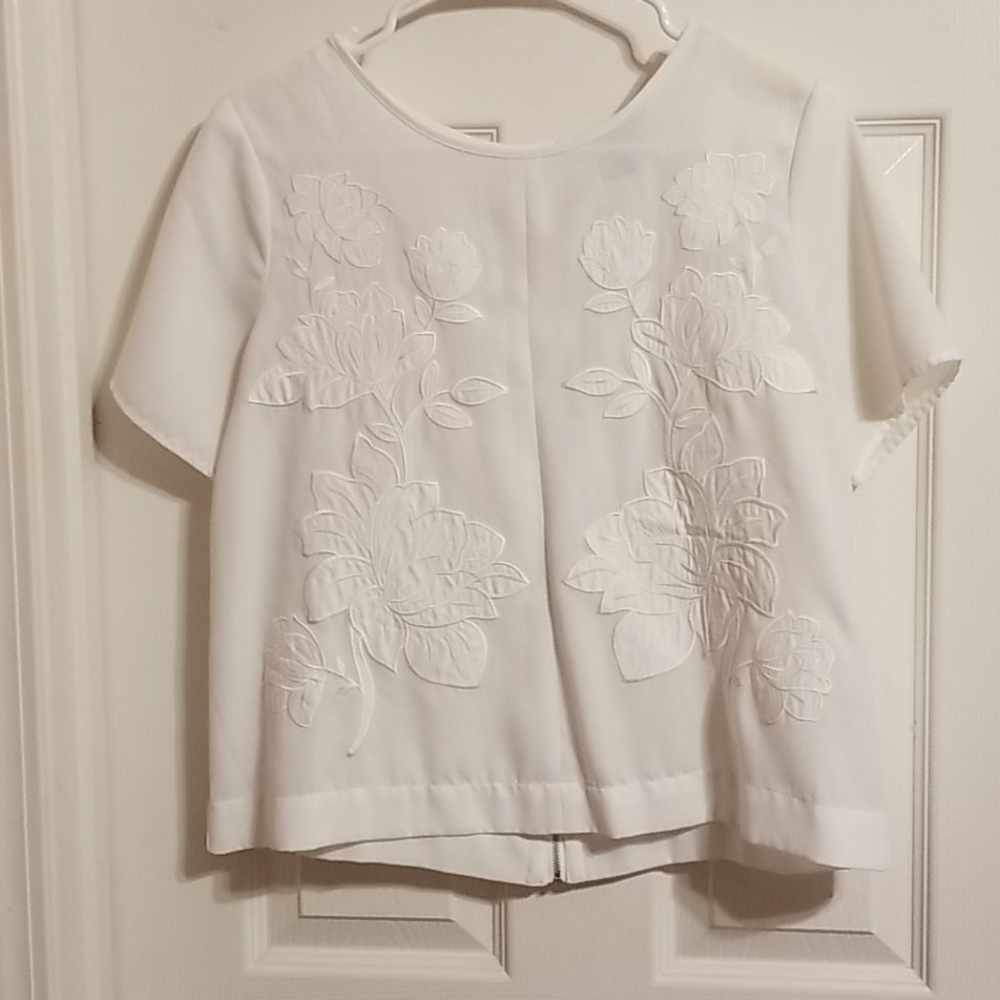 White Floral Blouse EUC